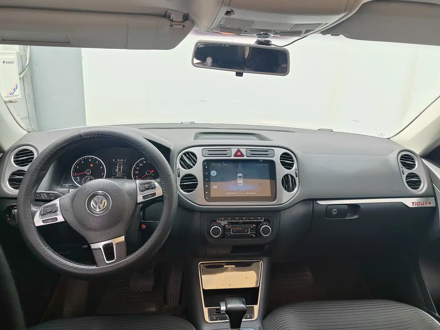Volkswagen Tiguan 2010 1.8TSI Automatic 2WD Trend фото 4