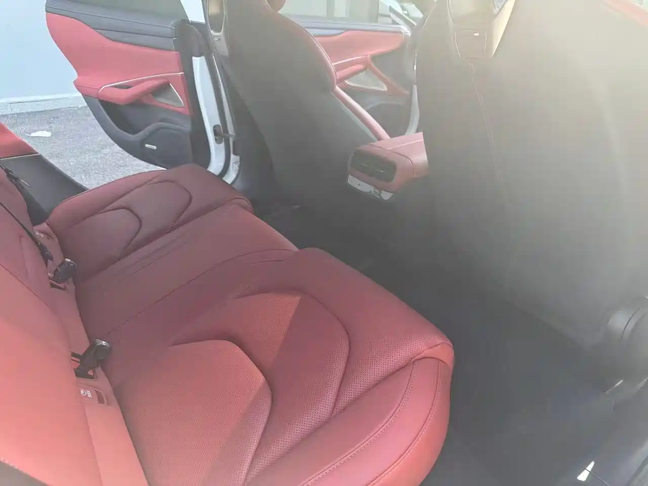 Xiaomi Auto Xiaomi SU7 2024 RWD Long Range Intelligent Driving Edition фото 10