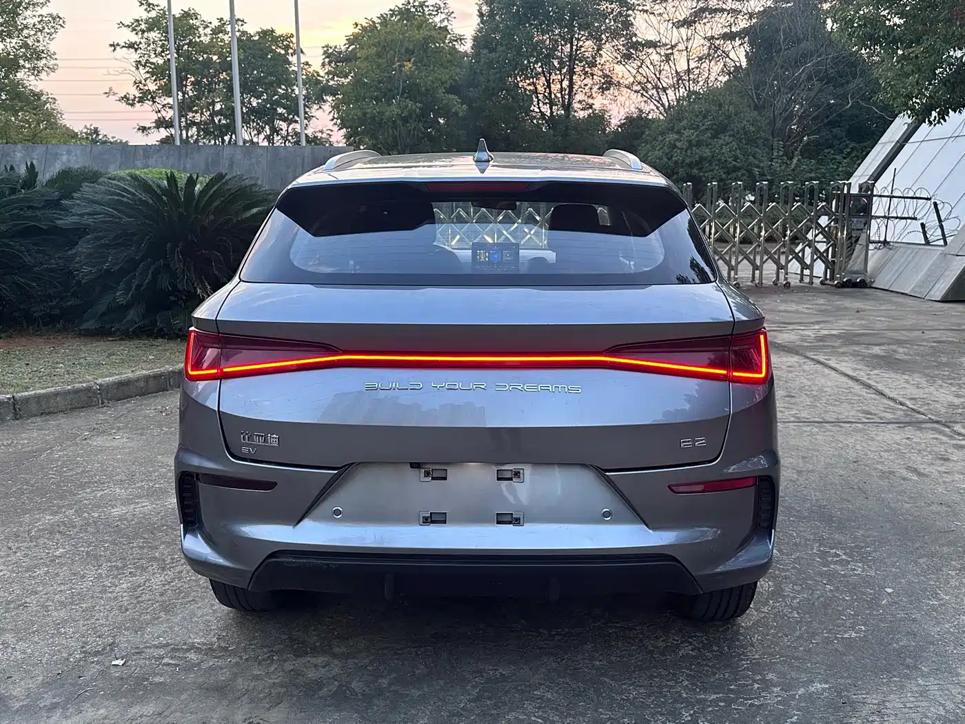 BYD e2 2022 2023 Comfort Model