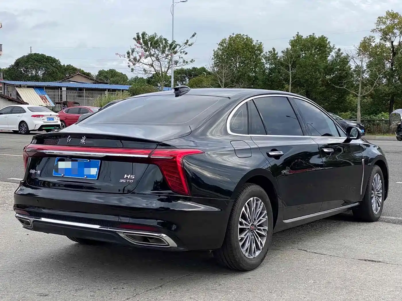 Hongqi H5 2022 Classic 1.5T DCT Flag Rhythm Edition фото 7