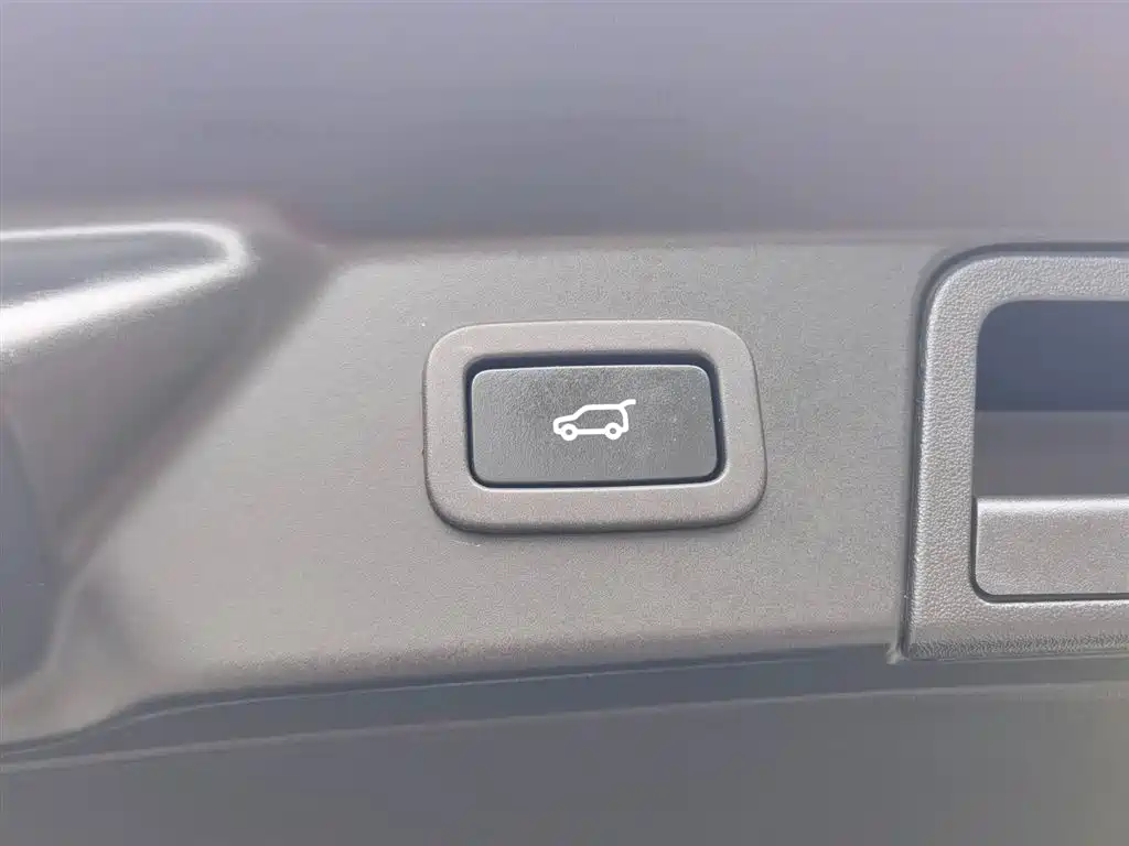 Land Rover Range Rover Velar 2018 P300 R-DYNAMIC S фото 25