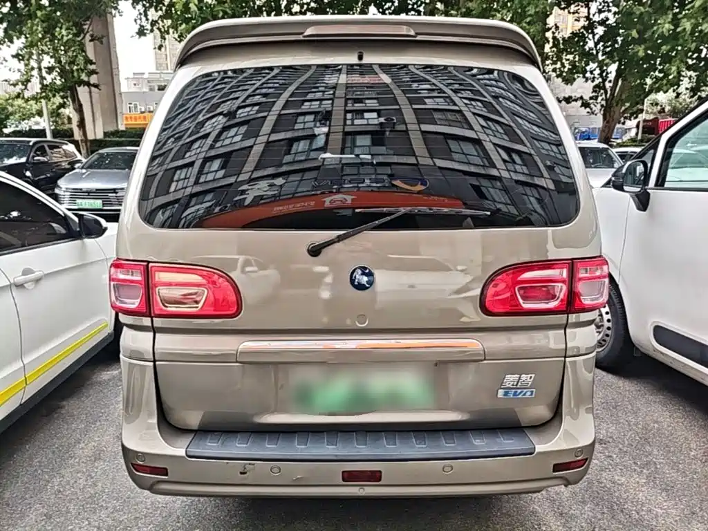 Dongfeng Fengxing Lingzhi New Energy 2023 2022 Standard Luxury Model 7-Seater