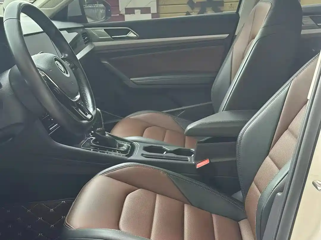 Volkswagen Lavida 2021 280TSI DSG Luxury Edition фото 7
