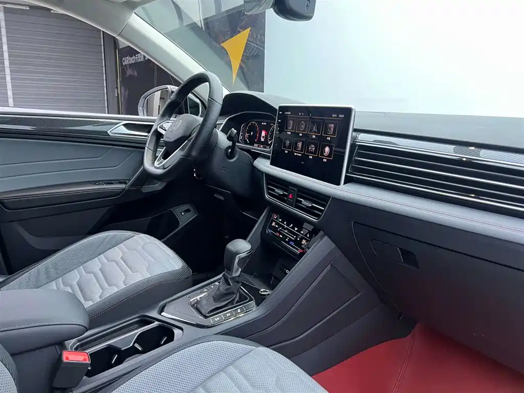 Volkswagen Tiguan X 2022 330TSI 2WD Flagship Edition фото 21