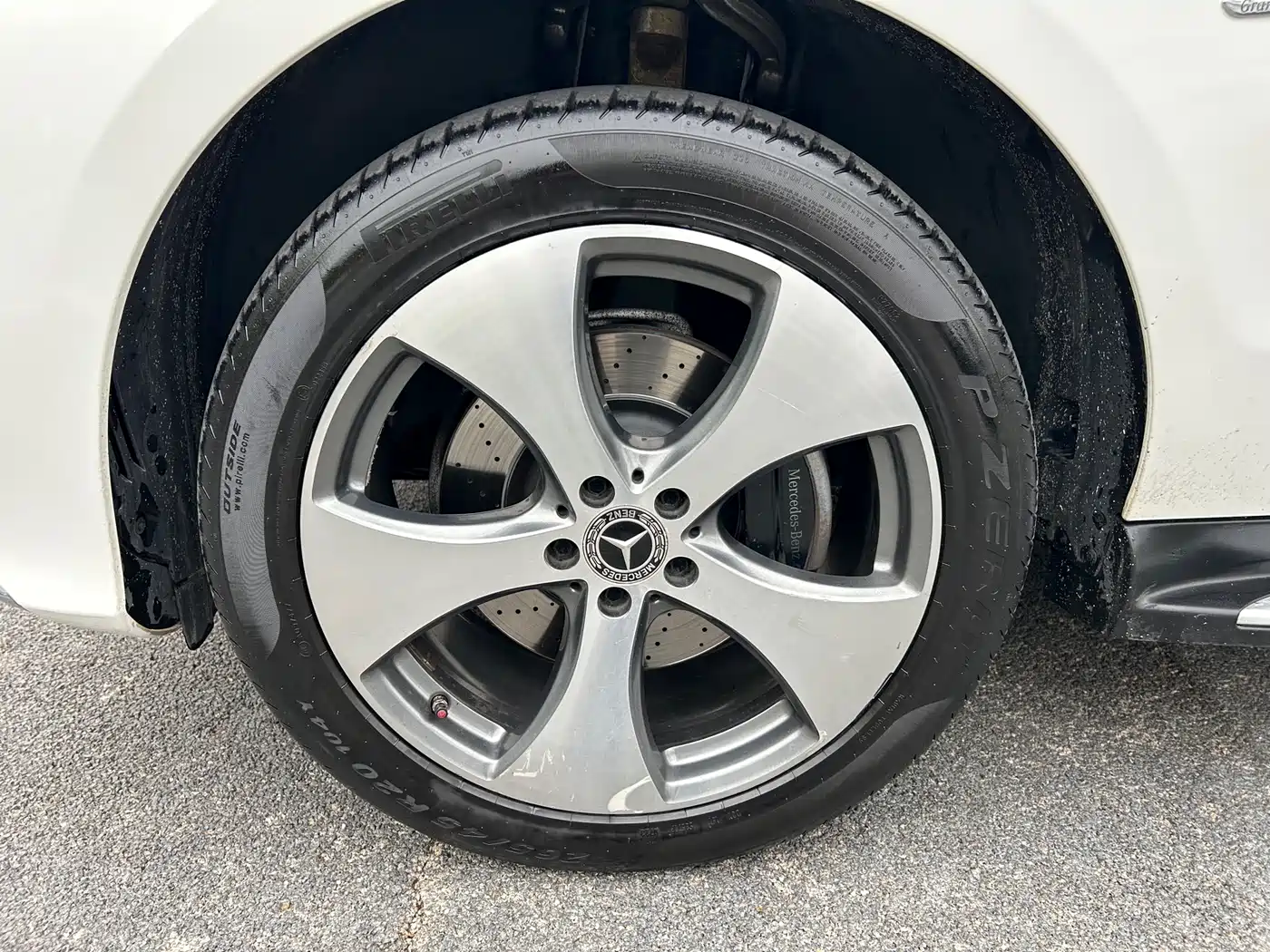 Mercedes-Benz GLE 2019 GLE 320 4MATIC Luxury Collector's Edition фото 5