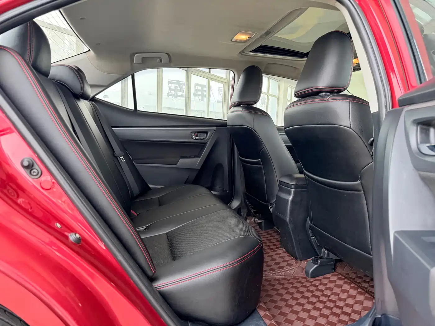Toyota Levin 2014 1.6G CVT Elite Edition фото 14