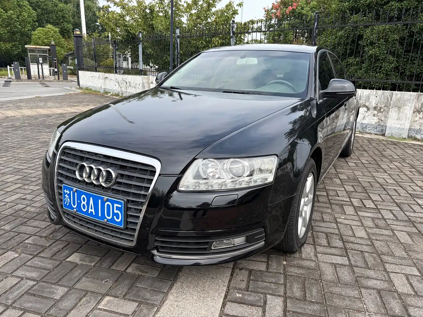 Фото 1 - Audi A6L