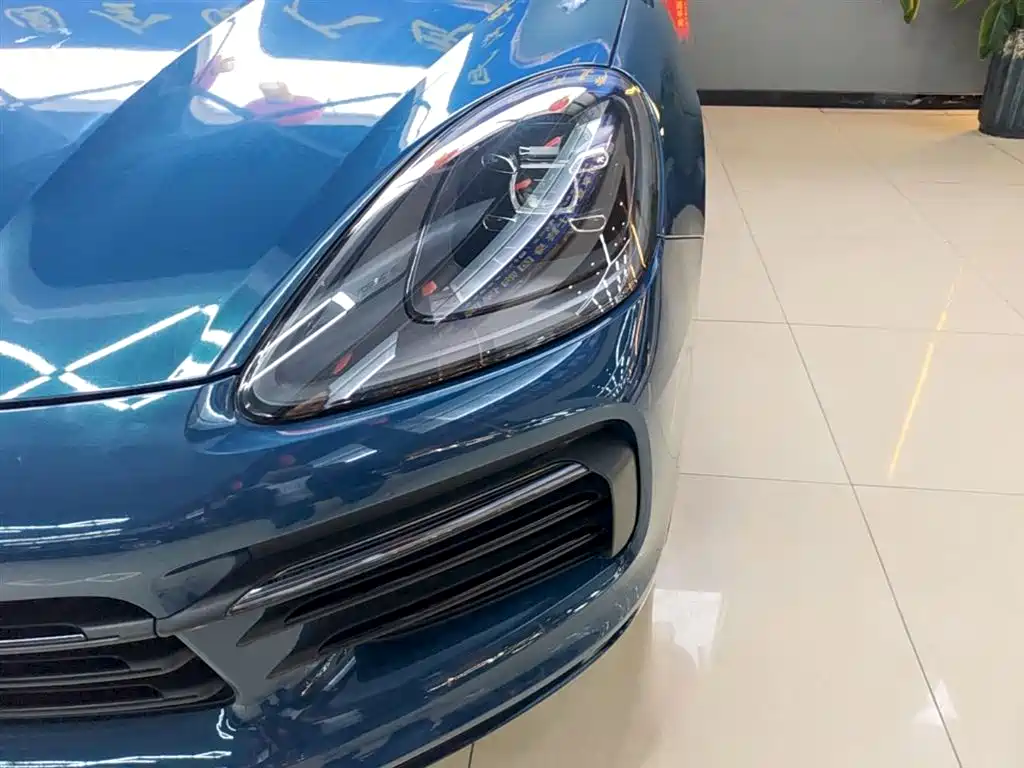Porsche Cayenne New Energy 2019 Cayenne E-Hybrid 2.0T фото 24