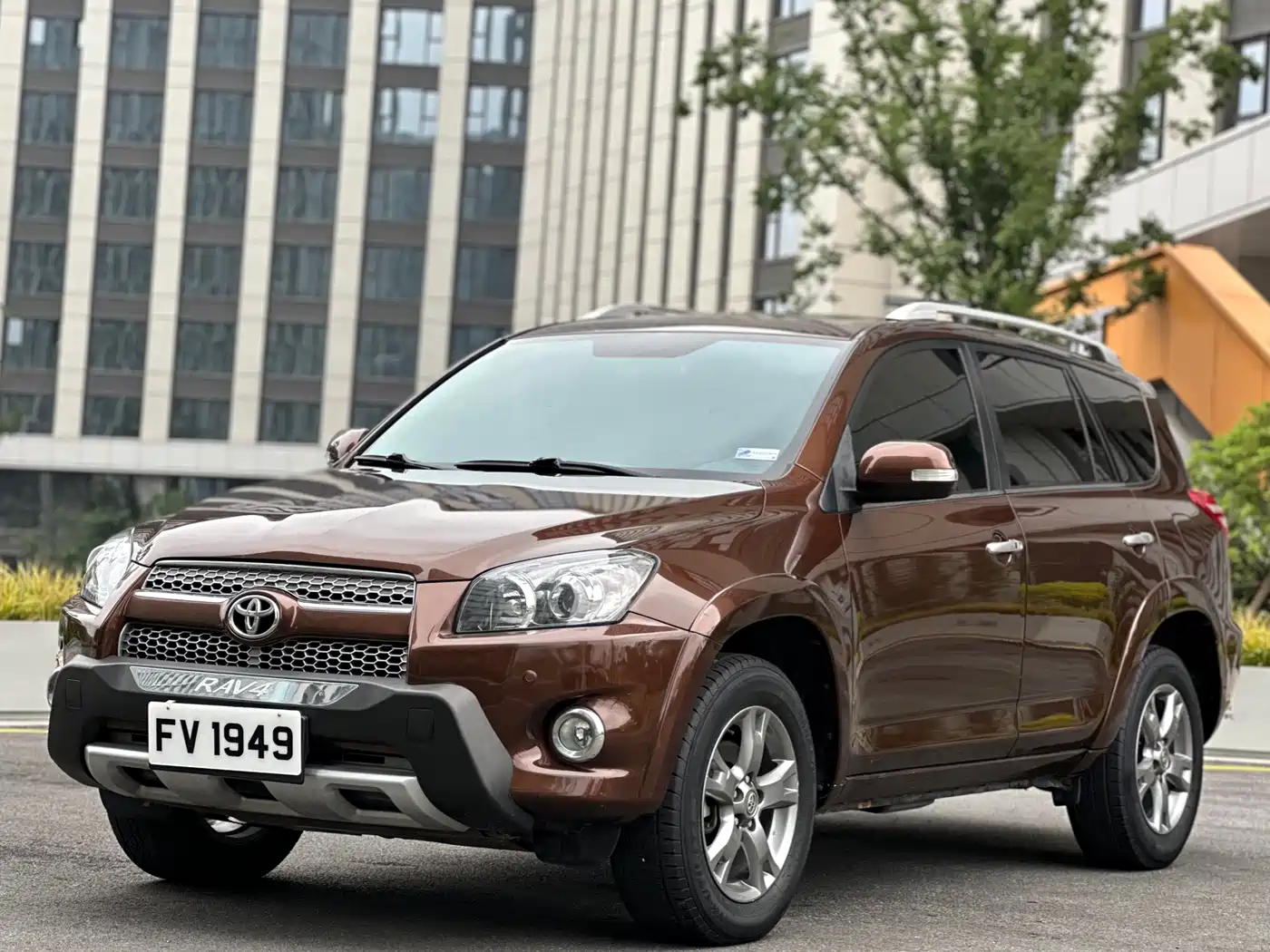 Toyota RAV4 Rongfang 2013 Special Edition 2.4L Auto AWD Prestige