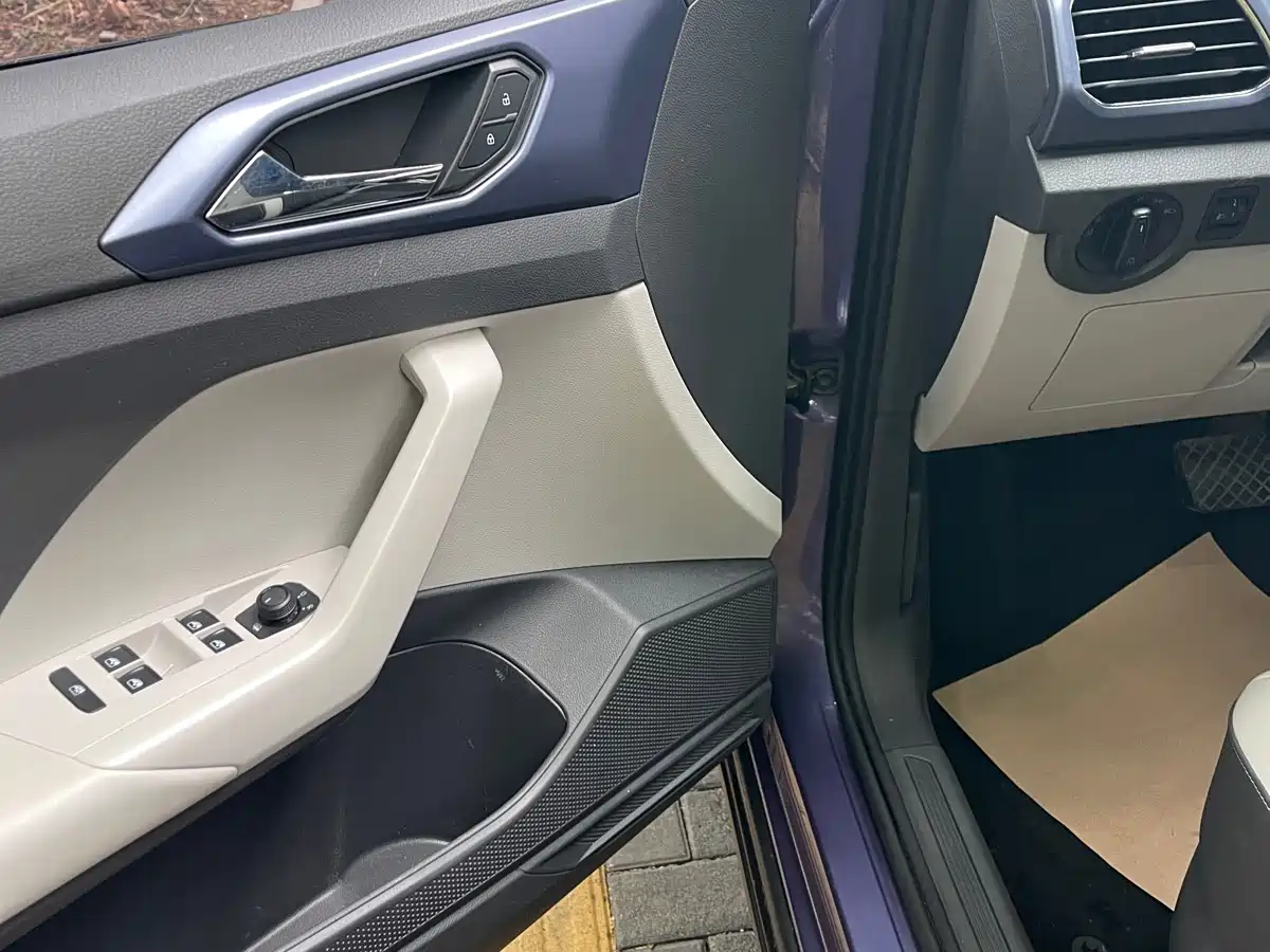 Volkswagen T-Cross 2019 280TSI DSG Comfort Edition фото 7