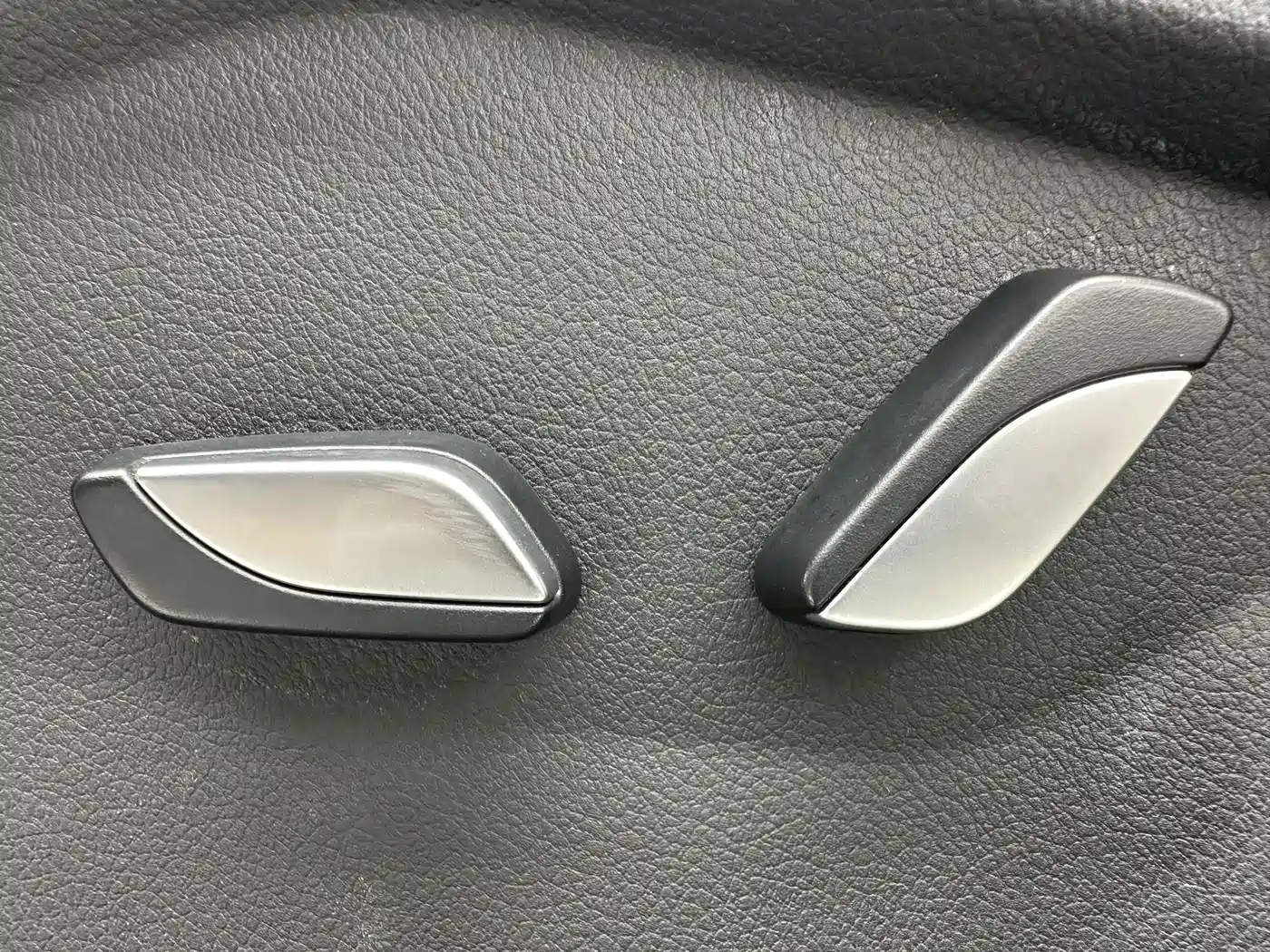 Geely Emgrand X6 2023 2021 Model PRO 1.4T Automatic Premium