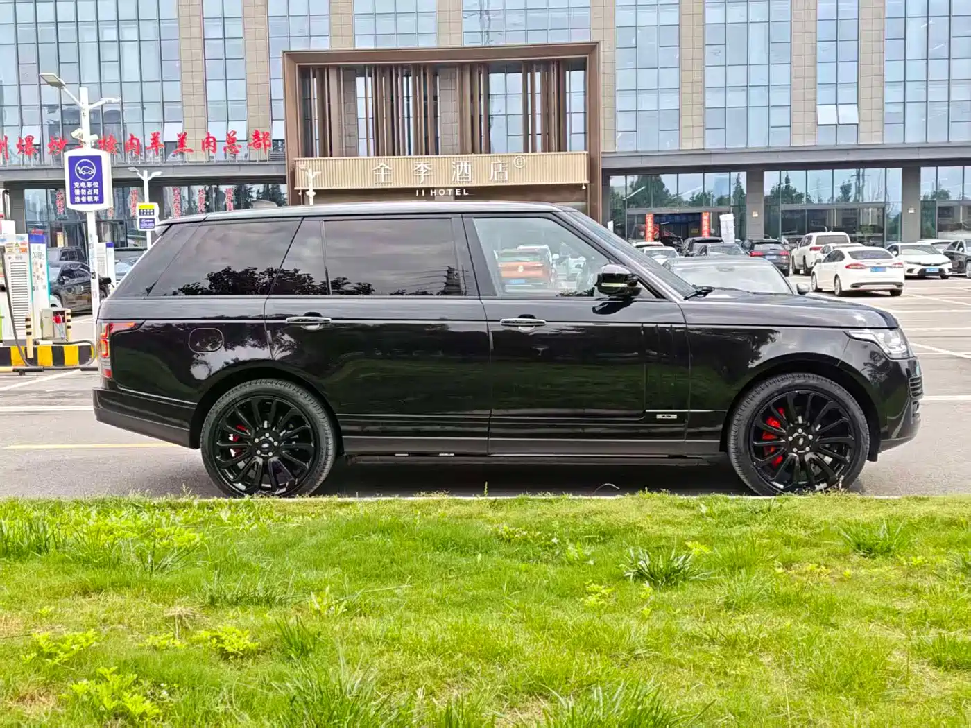 Land Rover Range Rover 2017 3.0 SC V6 AB Ultimate Autobiography LWB фото 7