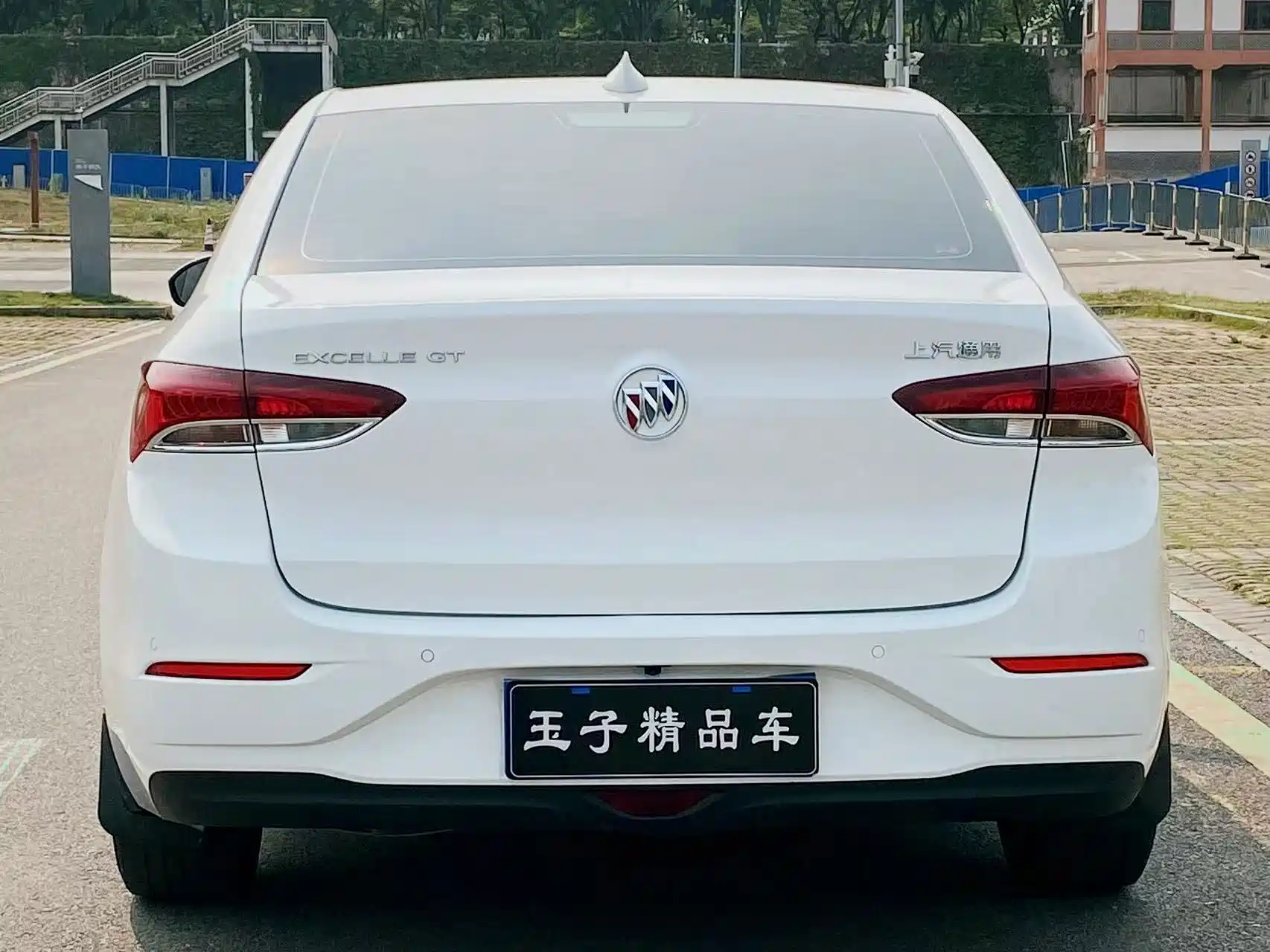 Фото 4 - Buick Excelle