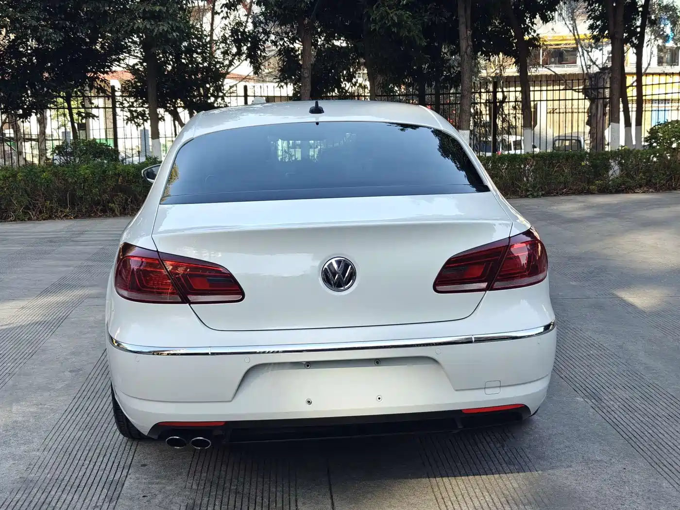 Volkswagen FAW-Volkswagen CC 2016 Model 1.8TSI Luxury фото 19