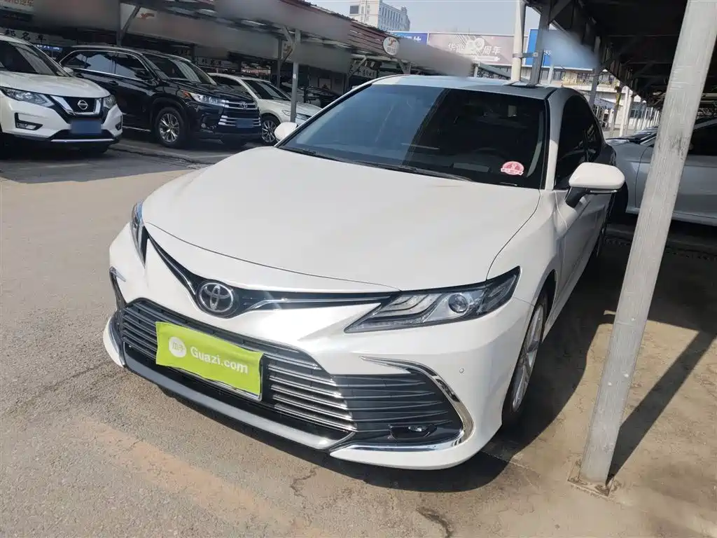 Toyota Camry 2021 2.0G Luxury Edition