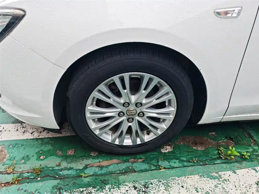 Buick Excelle 2016 15N Automatic Elite фото 23