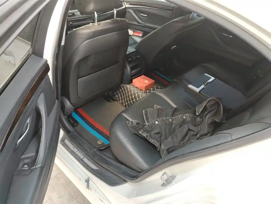 BMW 5 Series 2014 525Li Leading фото 11