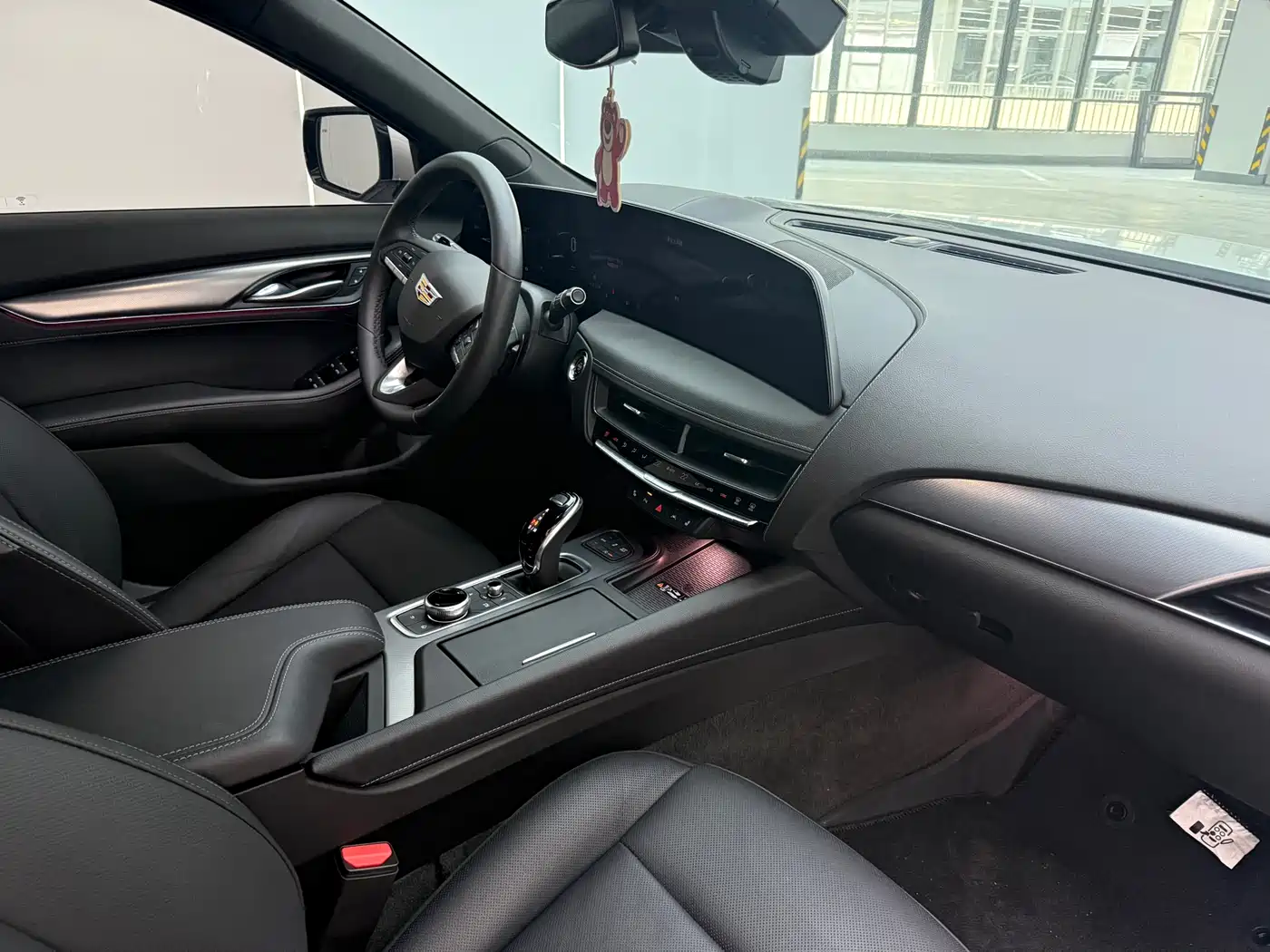 Cadillac CT5 2024 28T Luxury Model Pro фото 12