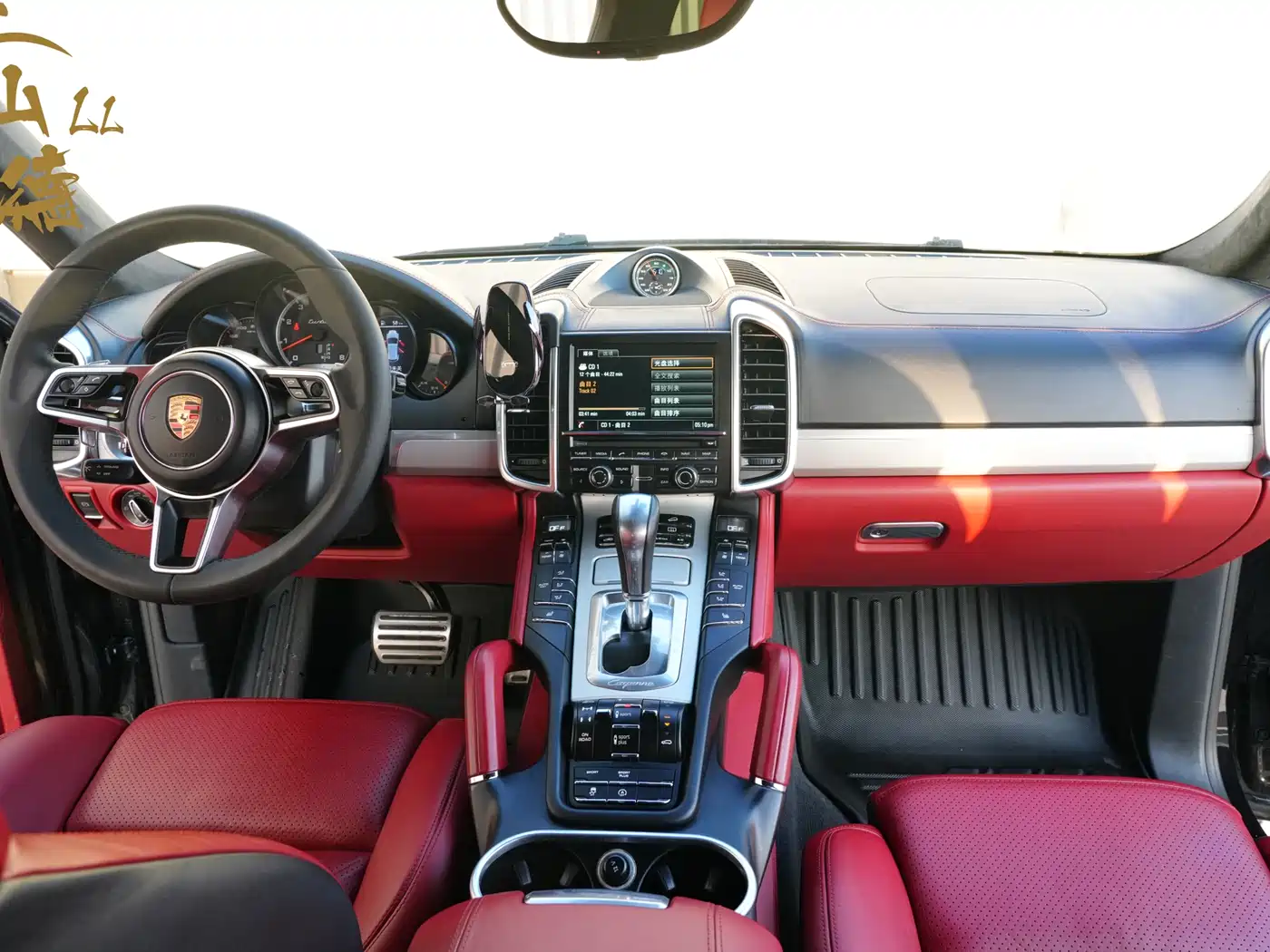 Porsche Cayenne 2015 Cayenne Turbo 4.8T фото 13