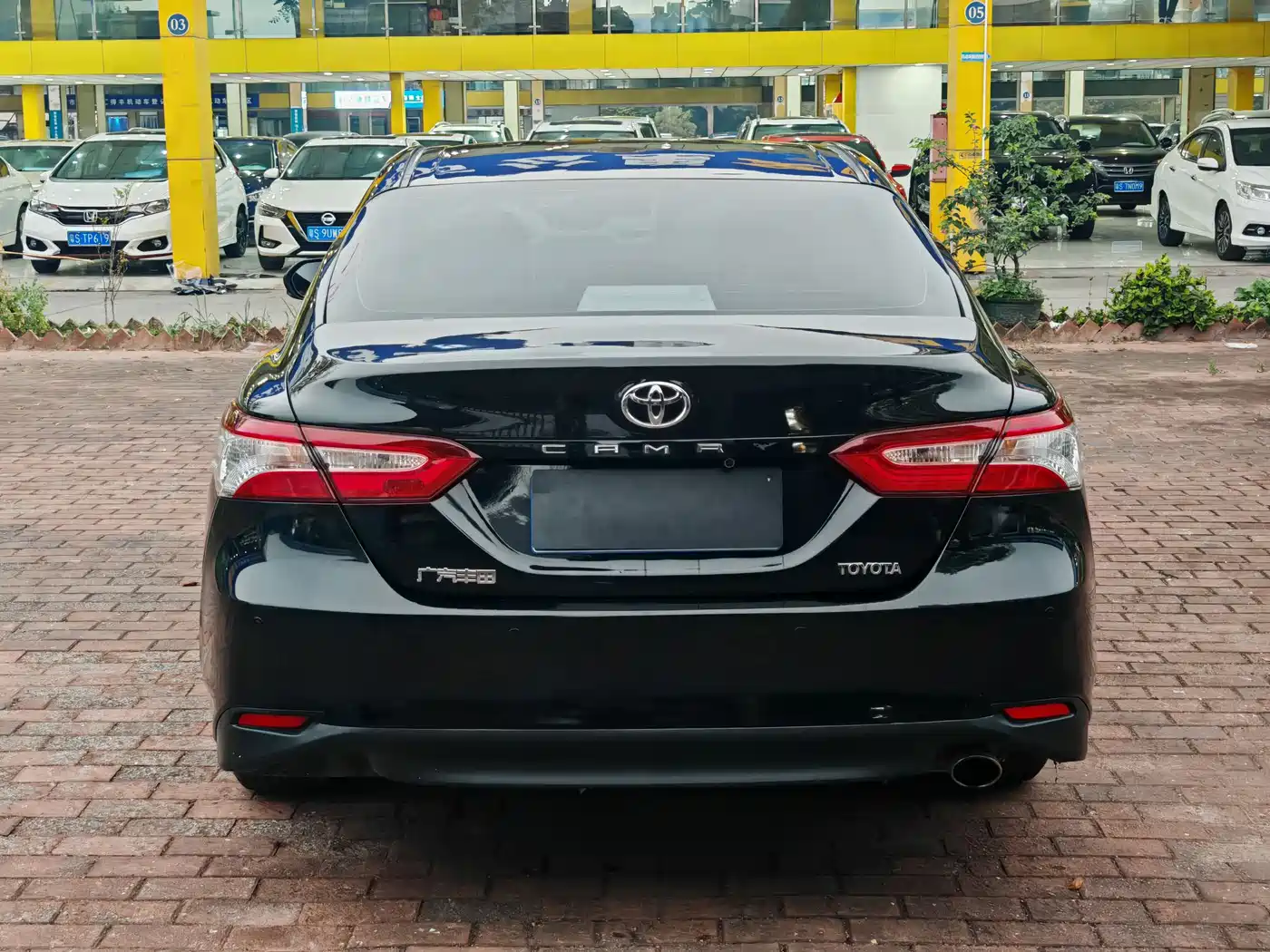 Toyota Camry 2018 2.0E Elite Edition фото 5