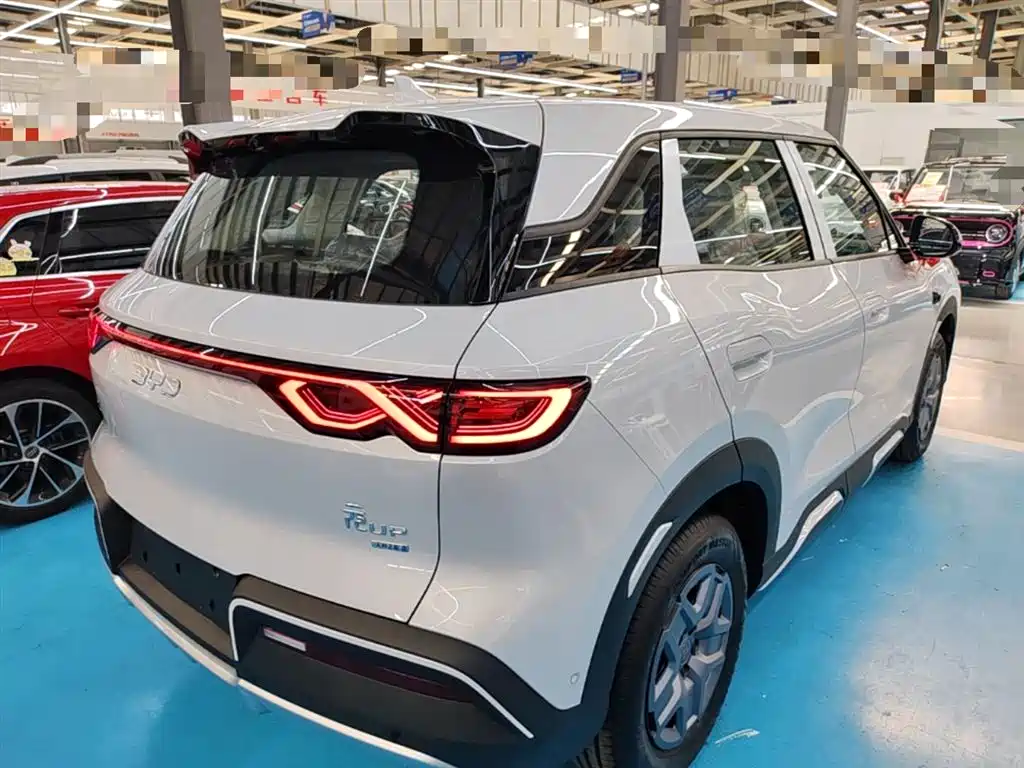 BYD Yuan UP 2025 Smart Drive Edition 401KM Vitality Version фото 7