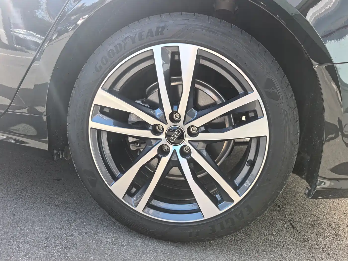 Audi A6L 2024 40 TFSI Luxury Dynamic фото 13