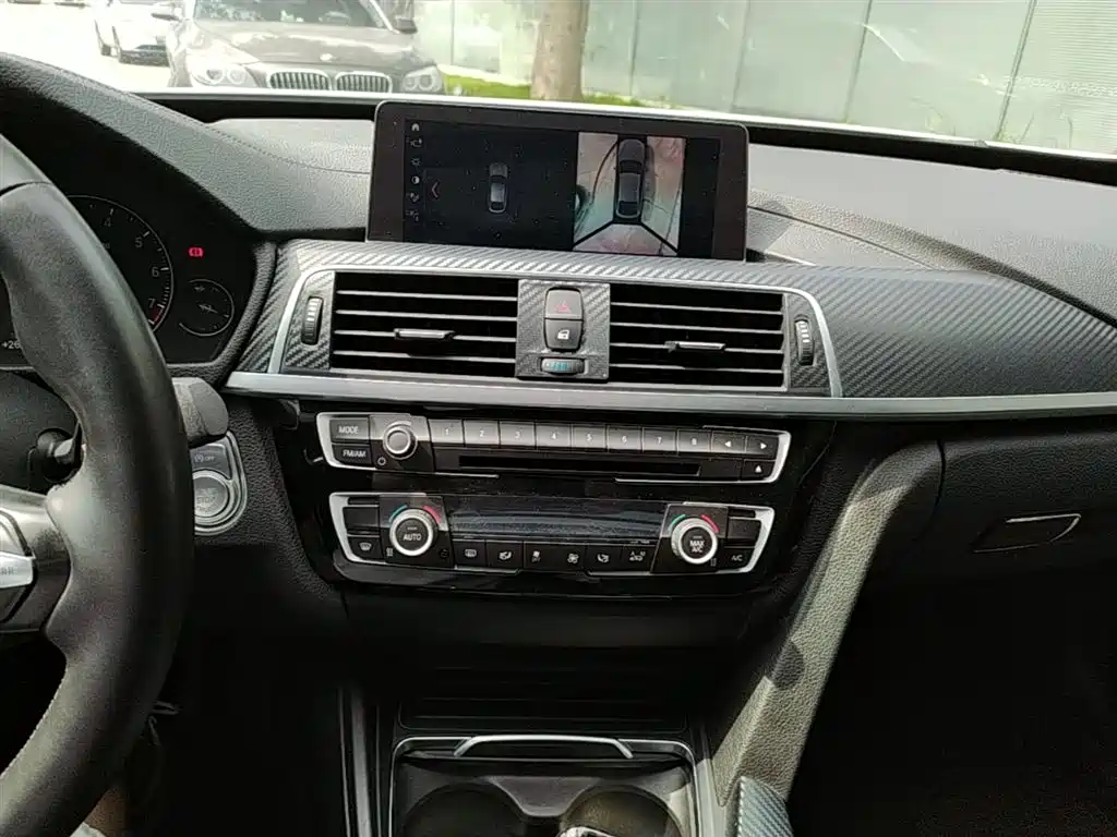 BMW 3 Series GT 2019 320i M Sport Package фото 13