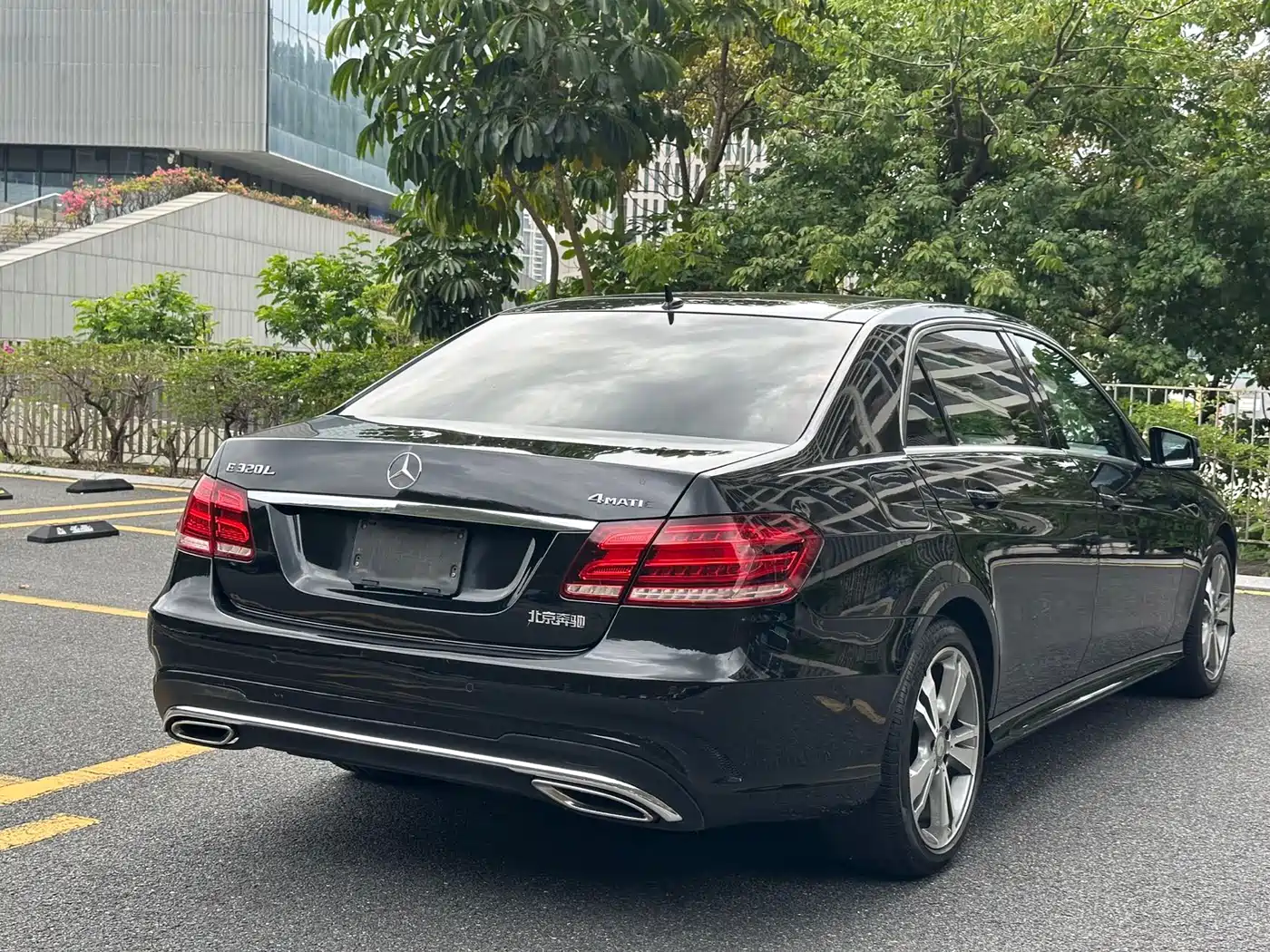 Mercedes-Benz E-Class 2015 E 320 L 4MATIC фото 14