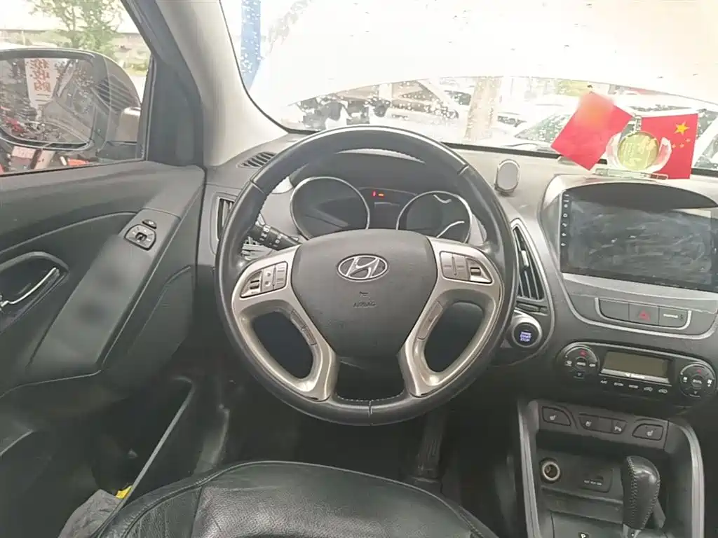 Hyundai Beijing Hyundai ix35 2013 2.0L Automatic 2WD Leading GLX China V фото 11