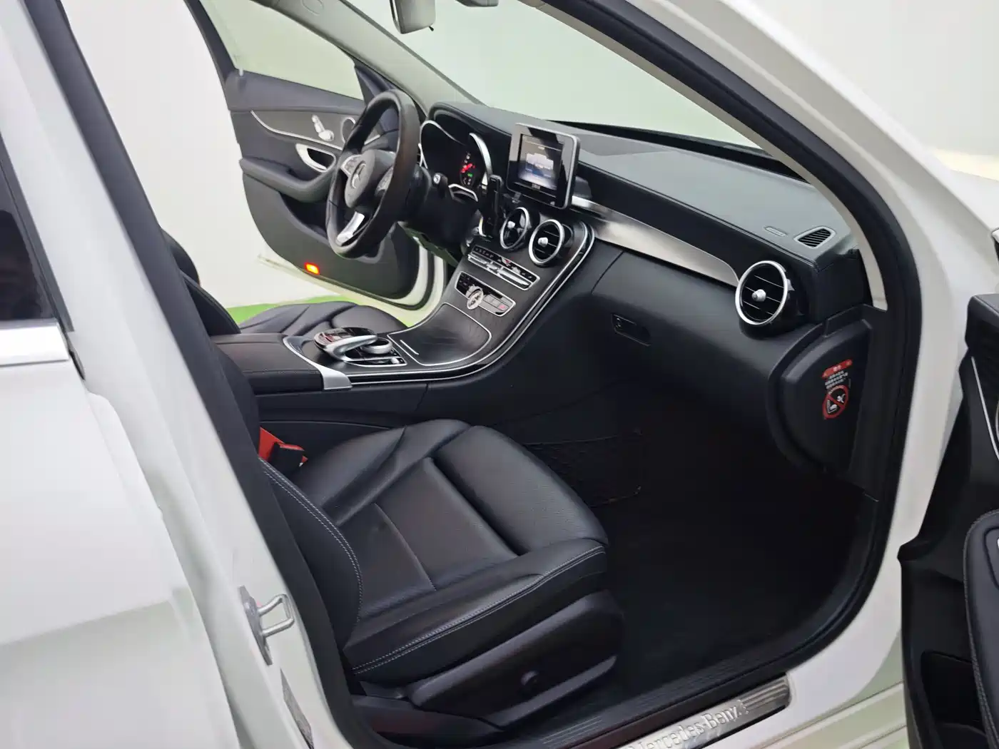 Mercedes-Benz C-Class 2018 C 180 L Fashion Sport Edition фото 15