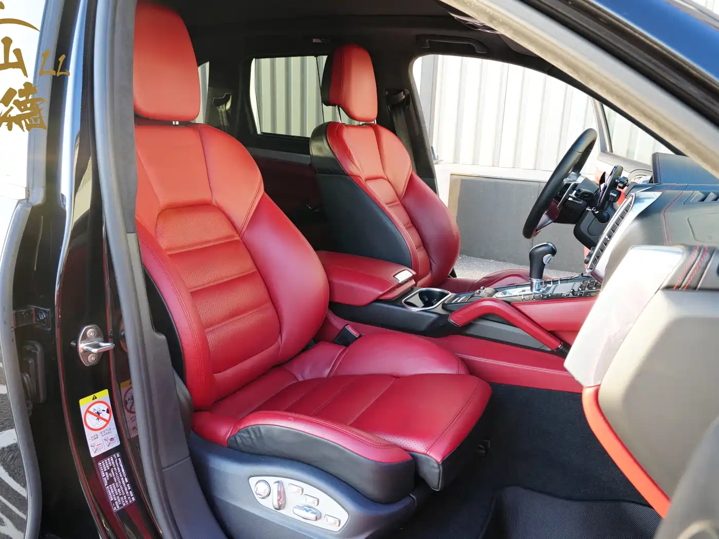 Porsche Cayenne 2015 Cayenne Turbo 4.8T фото 11