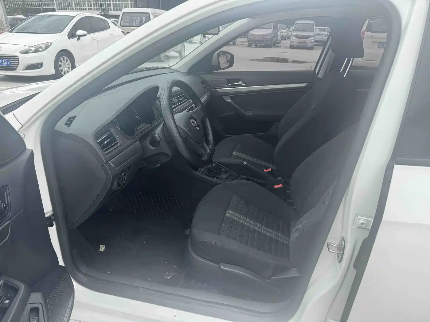 Volkswagen Lavida 2019 Lavida Start 1.5L Auto Trend (China VI) фото 5