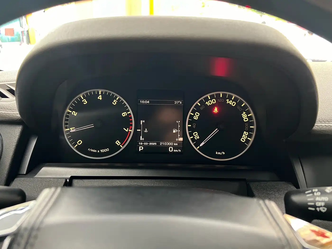 Land Rover Discovery 2012 5.0 V8 HSE фото 35