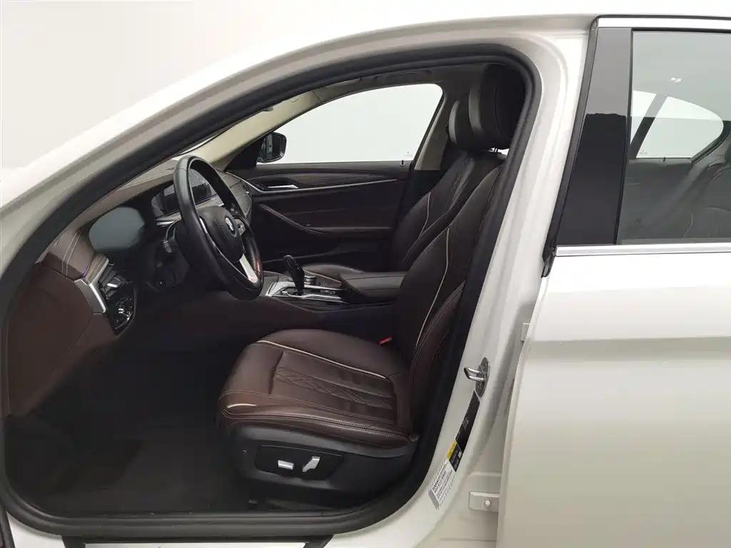 BMW 5 SERIES NEW ENERGY