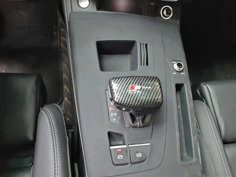 Audi Q5L 2023 40T Luxury Dynamic фото 16