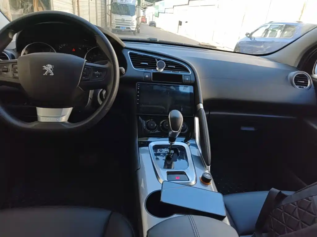 Peugeot 3008 2017 2016 2.0L Automatic Classic Edition