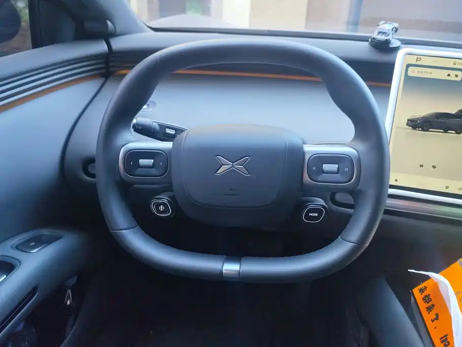 Фото 15 - XPeng MONA SUV