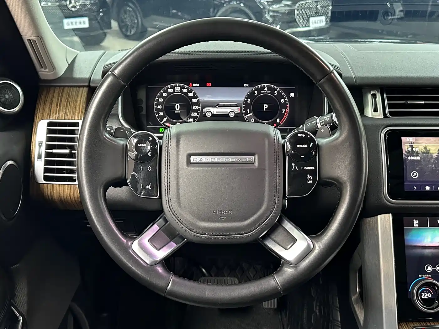 Land Rover Range Rover 2019 3.0 SC V6 Golden Age Edition фото 14
