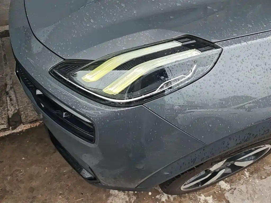 Lynk & Co 06 EM-P 2020 PHEV Plus фото 24