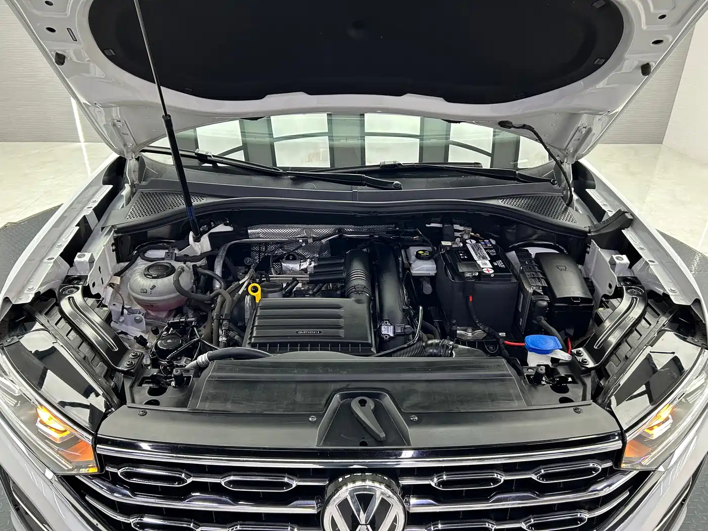 Volkswagen Tayron 2022 280TSI 2WD Luxury Smart Connect Edition фото 23