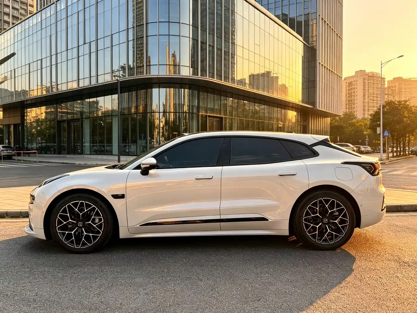 Zeekr 001 2025 WE Edition 95kWh AWD фото 3