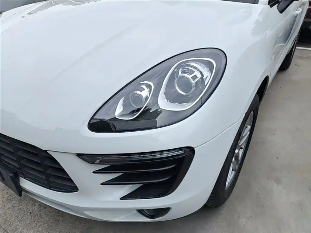 Porsche Macan 2017 Macan 2.0T фото 24