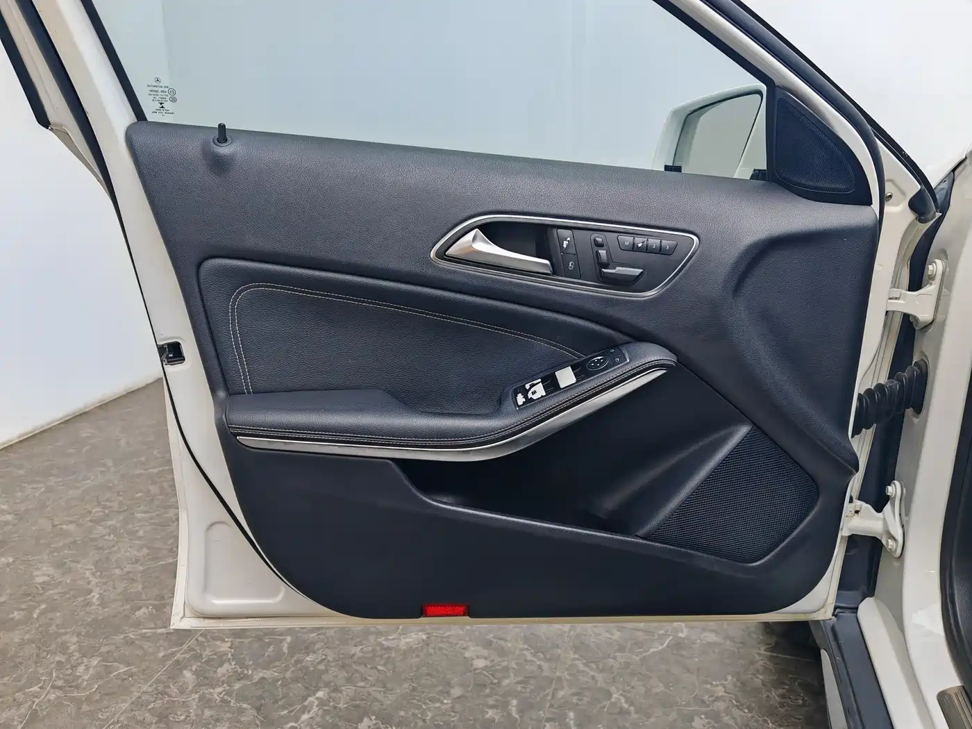 Mercedes-Benz GLA 2015 GLA 200 Dynamic фото 19
