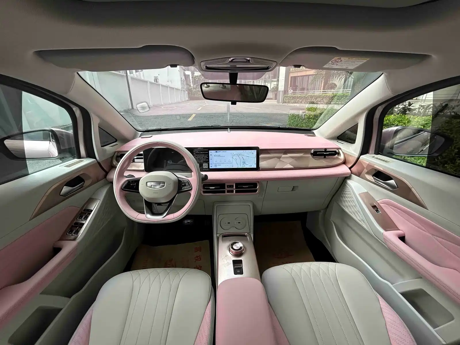 Photo 18 - Geely Geometry E Firefly