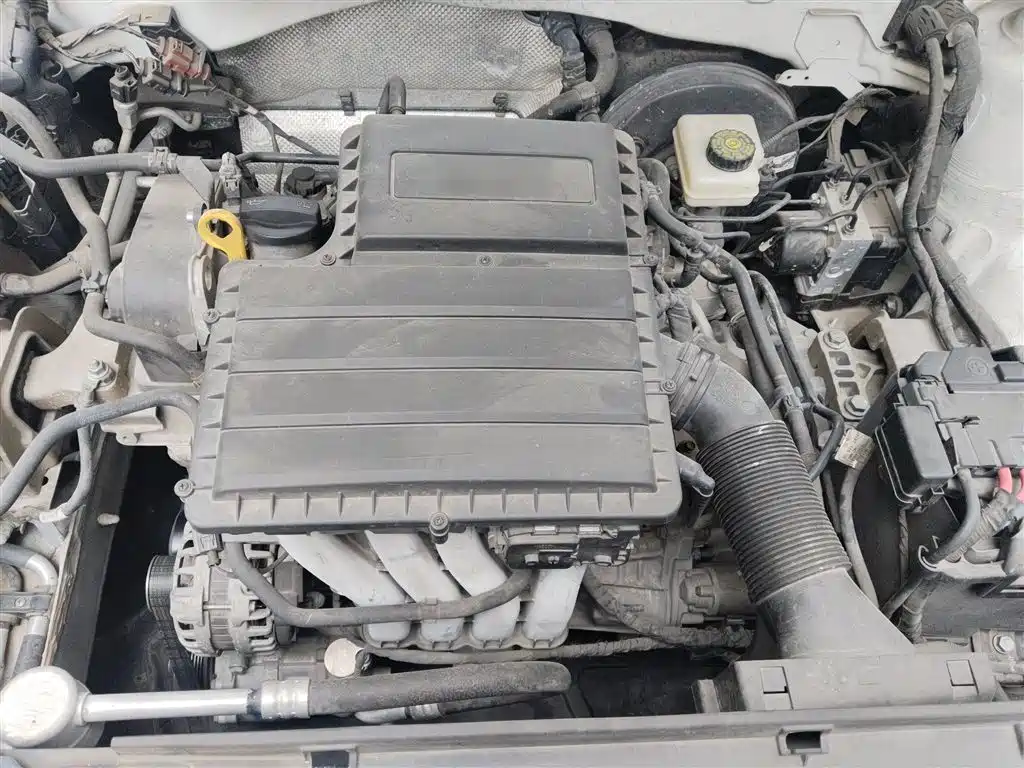 Volkswagen Bora 2016 Model 1.6L Automatic Comfort фото 11