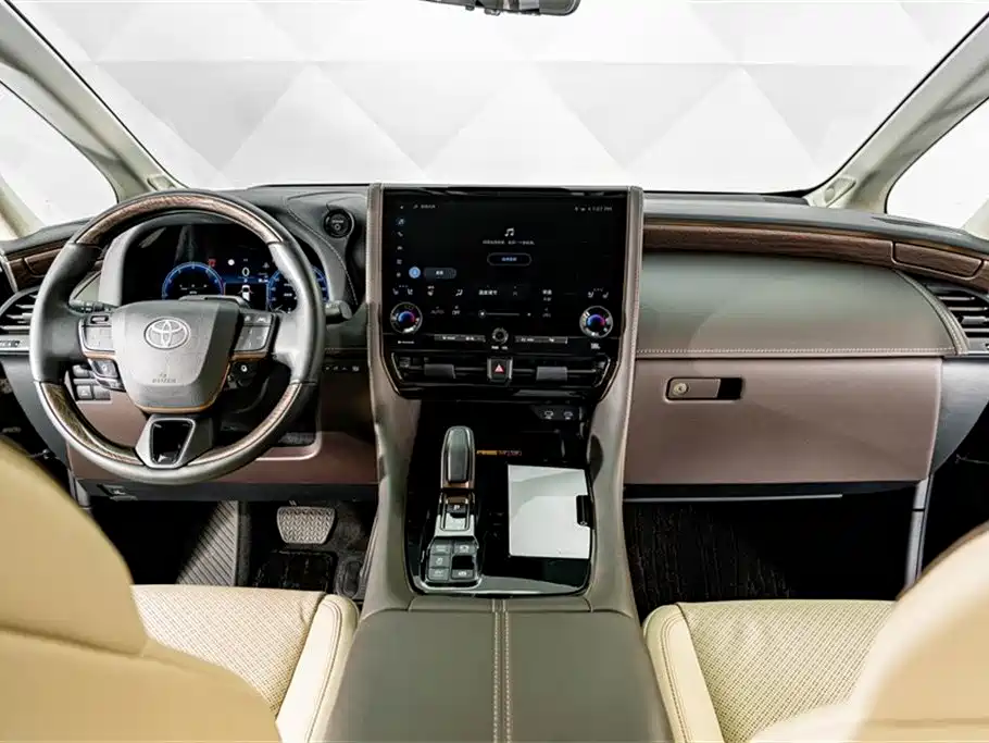 Toyota Alphard 2024 Hybrid 2.5L Ultimate Enjoyment Edition фото 13