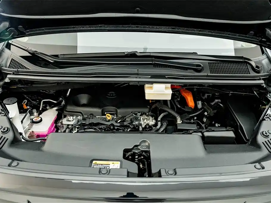 Toyota Alphard 2024 Hybrid 2.5L Ultimate Enjoyment Edition фото 30