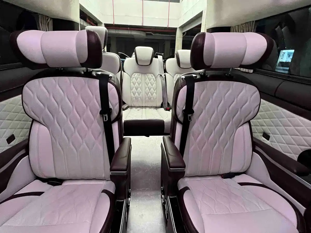 Ford Transit 2024 2023 Model 2.0T Diesel Automatic Business Travel Mid-Axis Mid-Roof 7/8/9 Seater