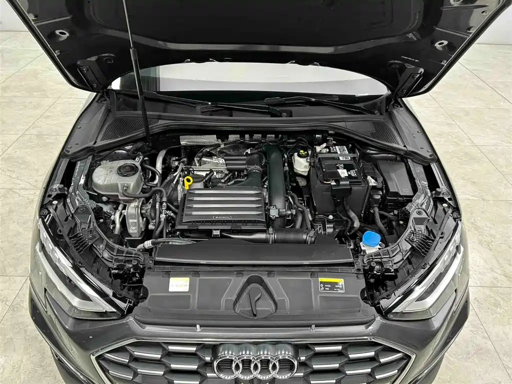 Audi A3 2023 Facelift Sportback 35 TFSI Fashion Sport фото 20