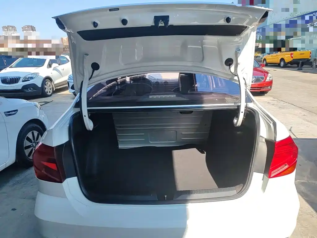 Volkswagen Jetta 2019 2019 Dream Edition 1.5L Auto Fashion